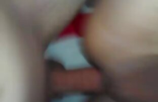 XXX Jovem Puta lesbicas gostosas colando velcro Fode Mais Velho
